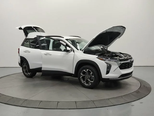 2026 Chevrolet Trax LT - Photo 10