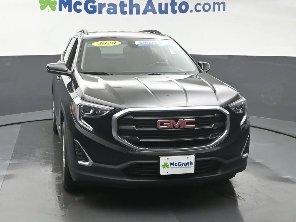 Used 2020 Black GMC SLE image 5