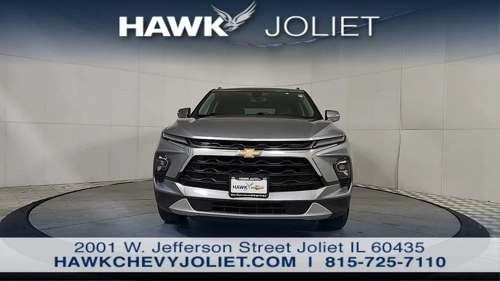 Used 2023 Gray Chevrolet LT image 3