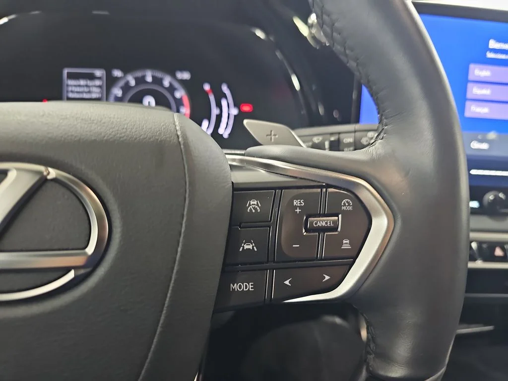 Certified Used 2024  Lexus 350 Premium image 19