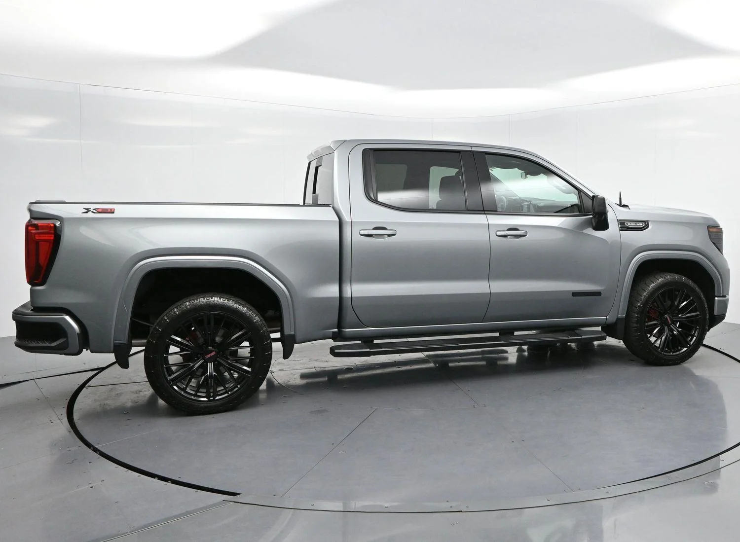 Used 2026 Sterling Metallic GMC Elevation image 8