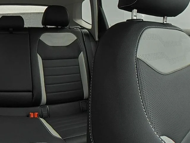 2026 Volkswagen Taos SEL - Photo 39