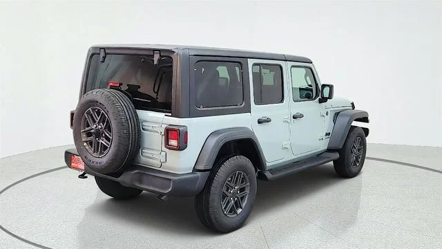 New 2027 Earl Clearcoat Jeep Sport S image 11