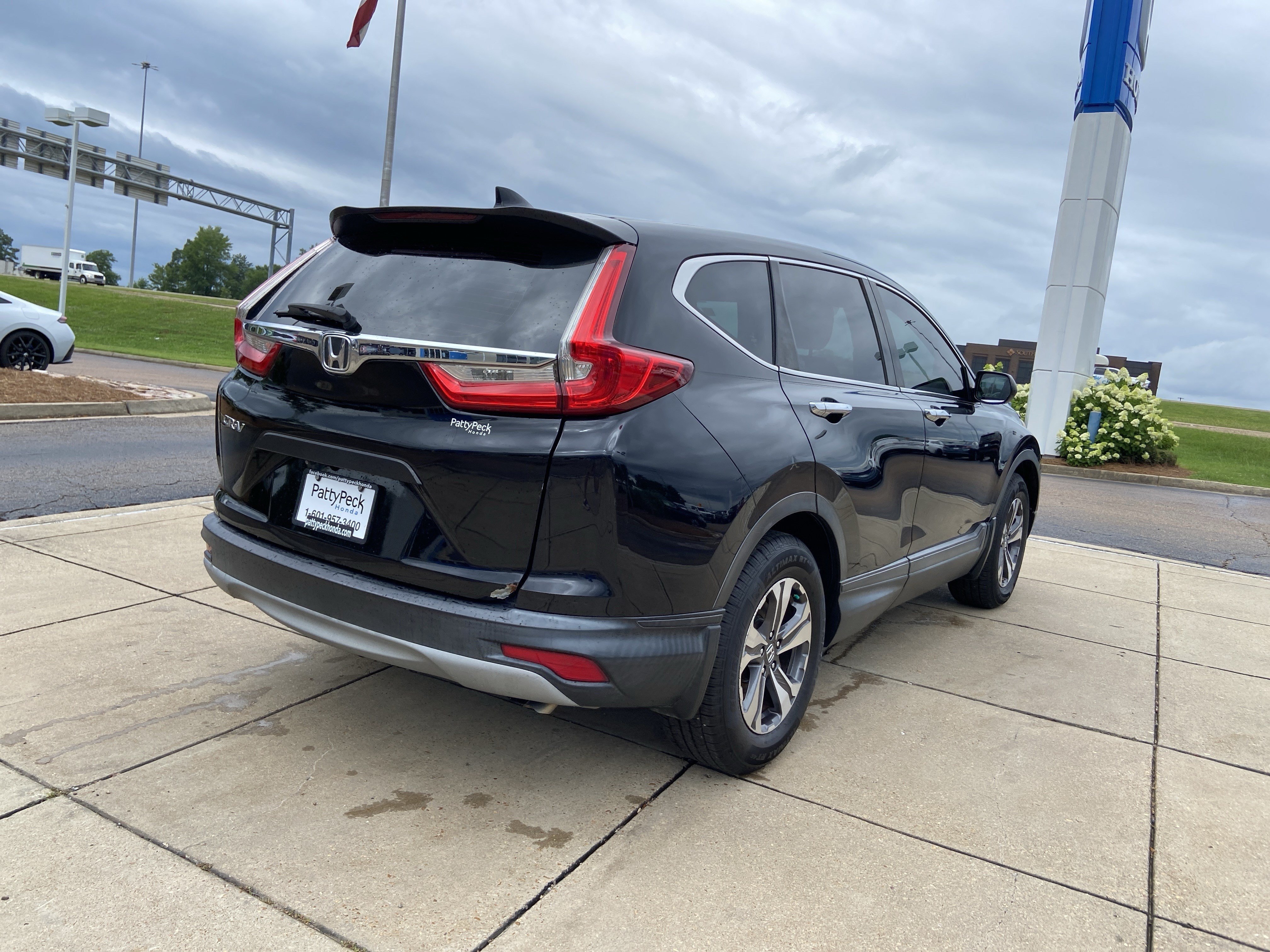 Used 2018 Crystal Black Pearl Honda LX image 13