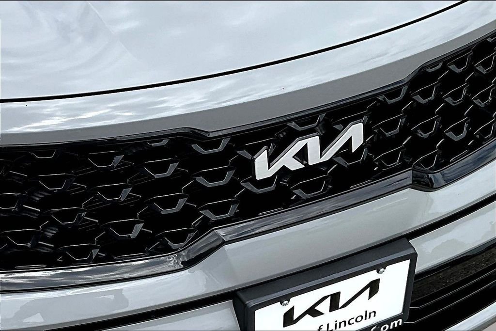 Used 2023 Wolf Gray Kia SX image 30