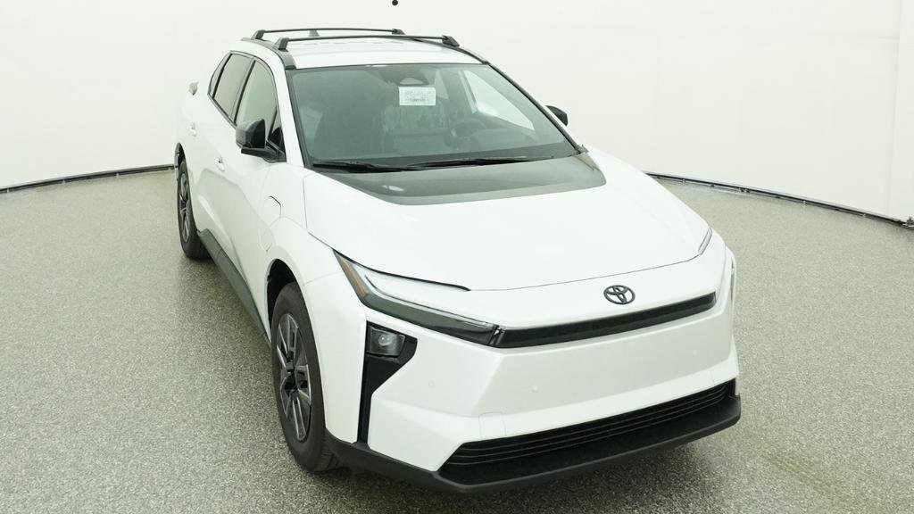 New 2026 Wind Chill Pearl Toyota XLE image 6