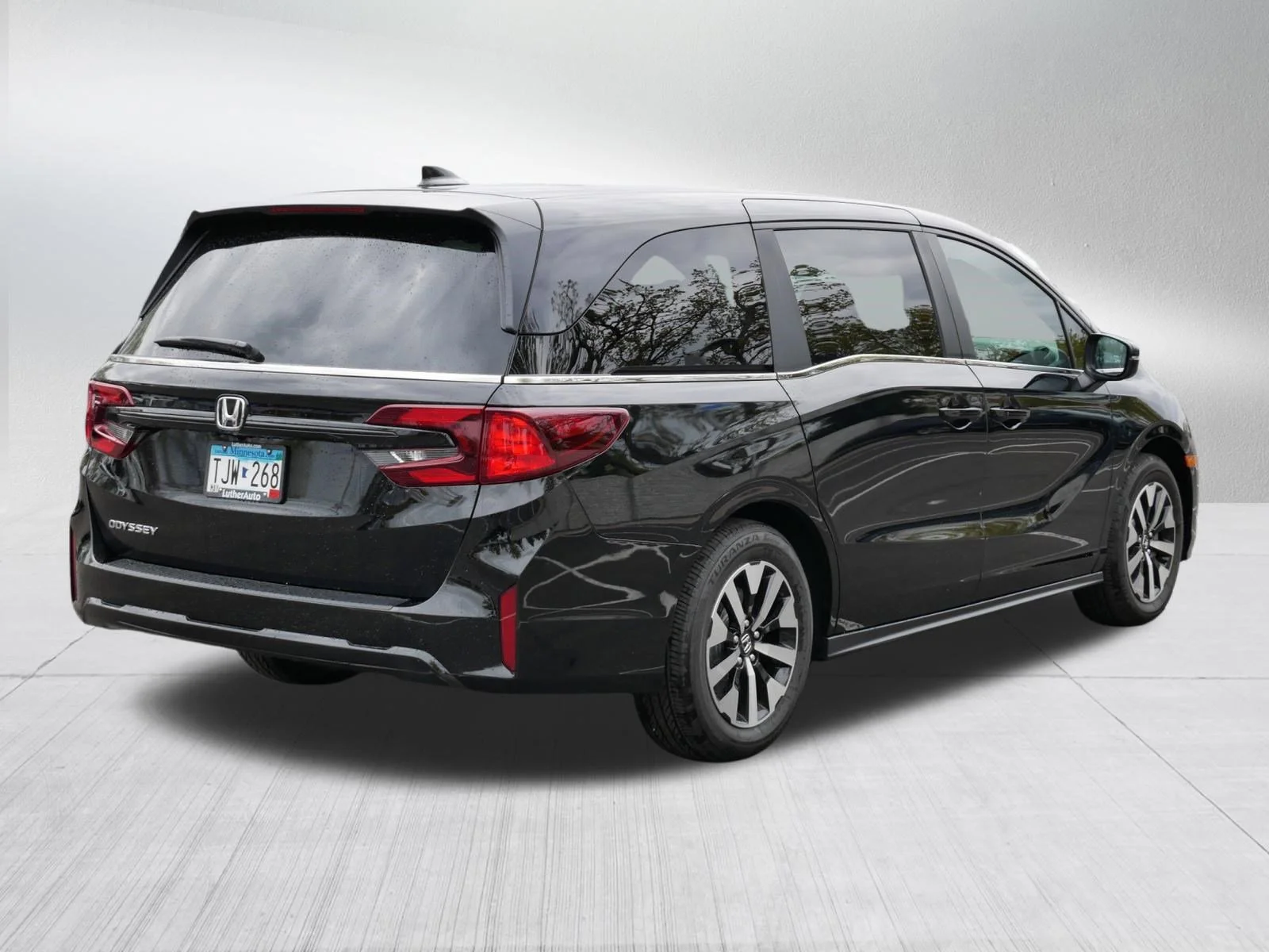 Certified Used 2026 Crystal Black Pearl Honda EX-L image 7