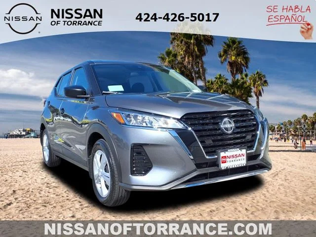 2025 Nissan Kicks Play 1.6 FWD's photo
