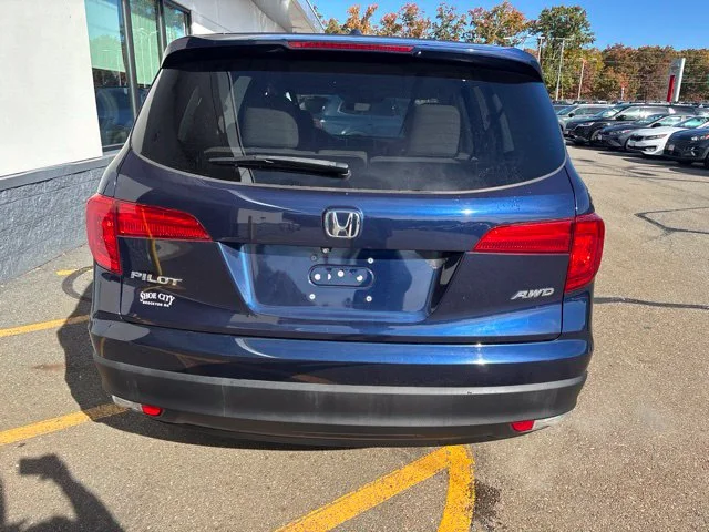 Certified Used 2016 Blue Honda EX image 6