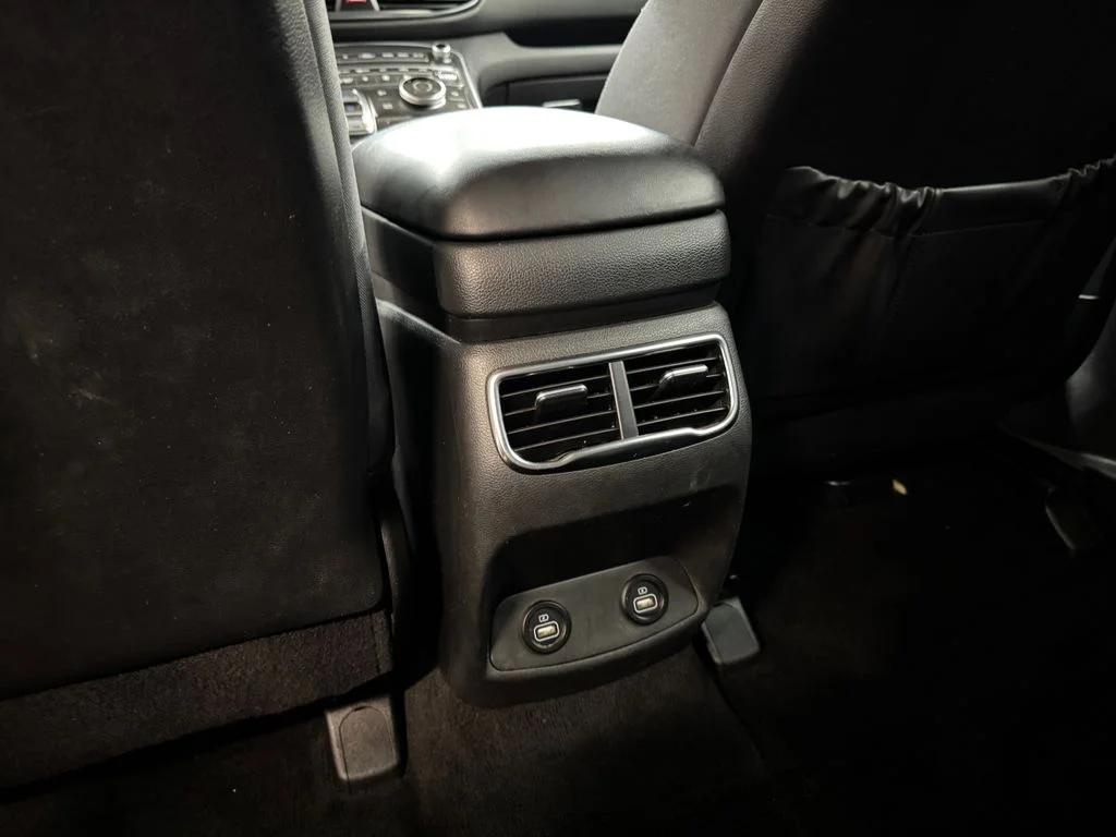 Used 2023 Black Hyundai Blue image 25