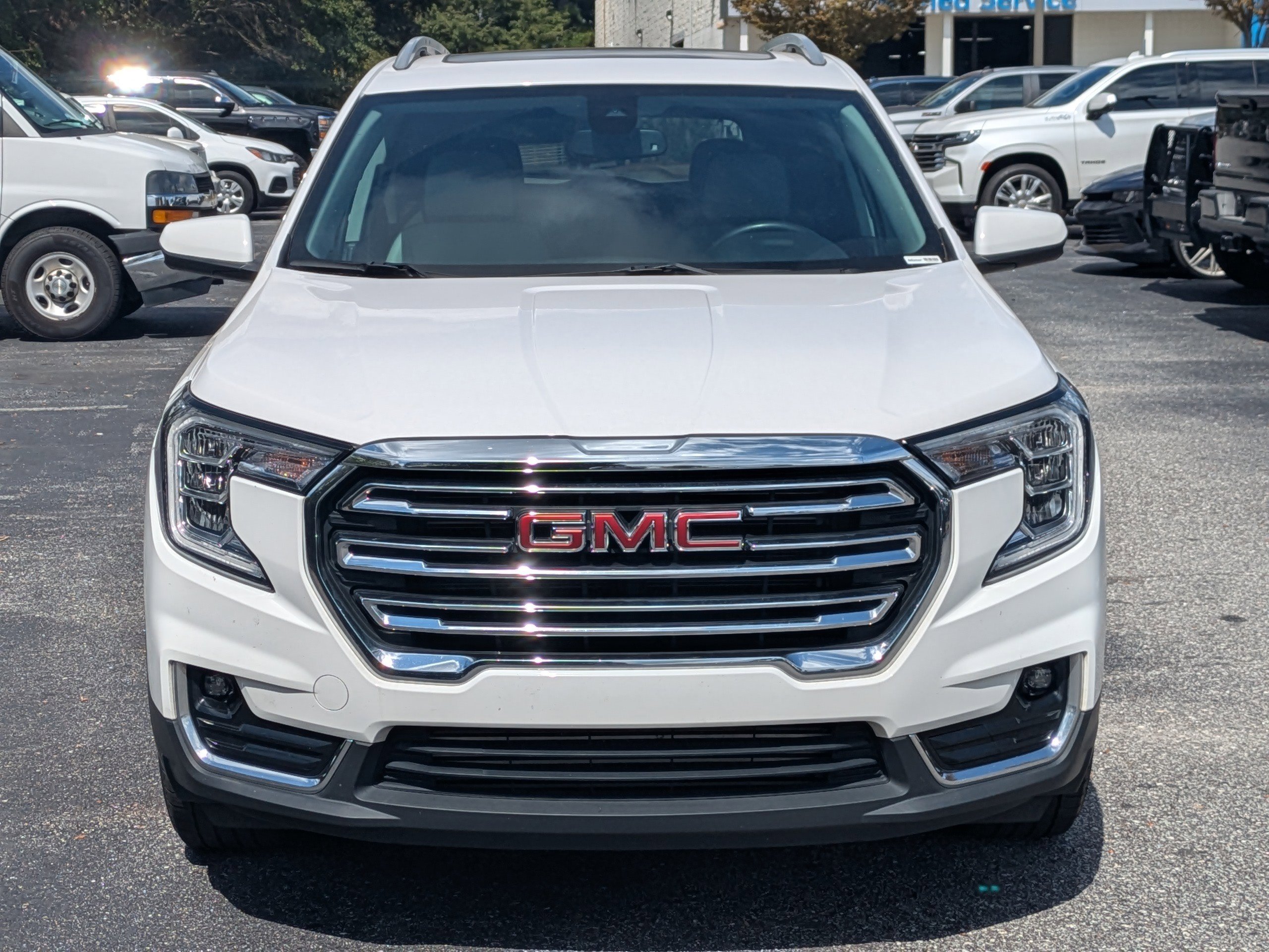 2022 GMC Terrain SLT - Photo 9
