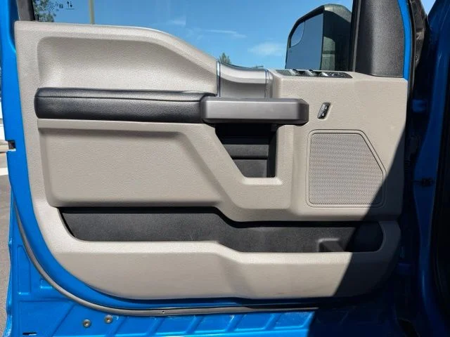 Used 2020 Velocity Blue Metallic Ford XLT image 17