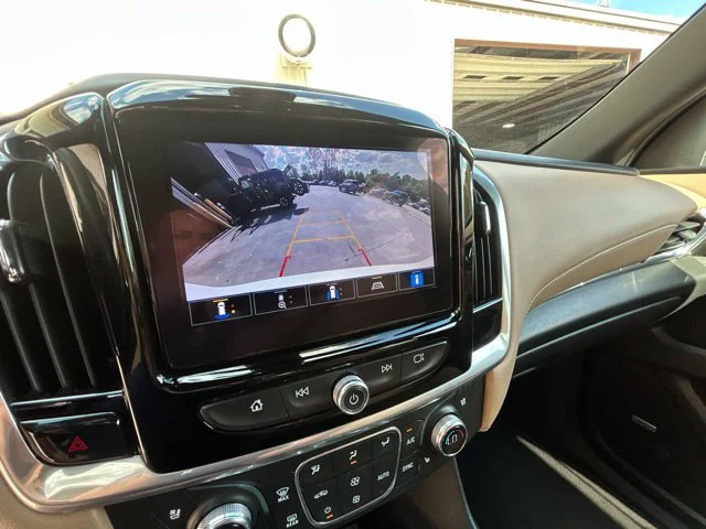 Used 2022 Beige Chevrolet Premier image 31