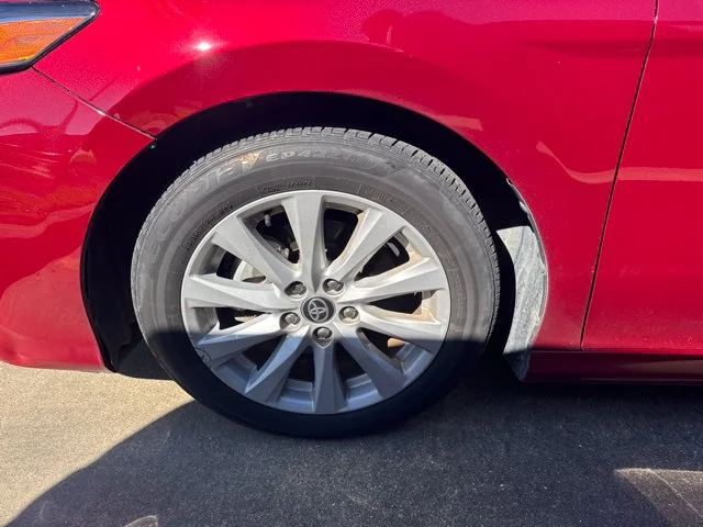 Used 2020 Red Toyota LE image 5