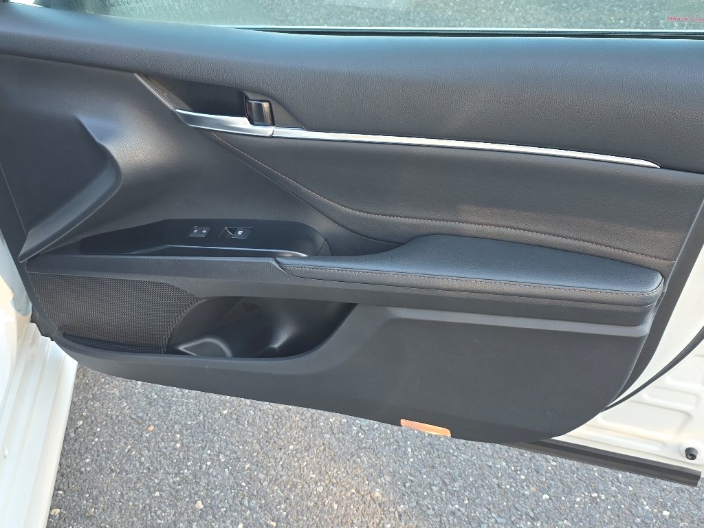 2018 Toyota Camry XLE - Photo 20