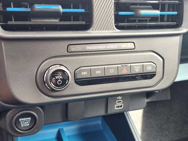 2025 Ford Maverick XLT - Photo 23