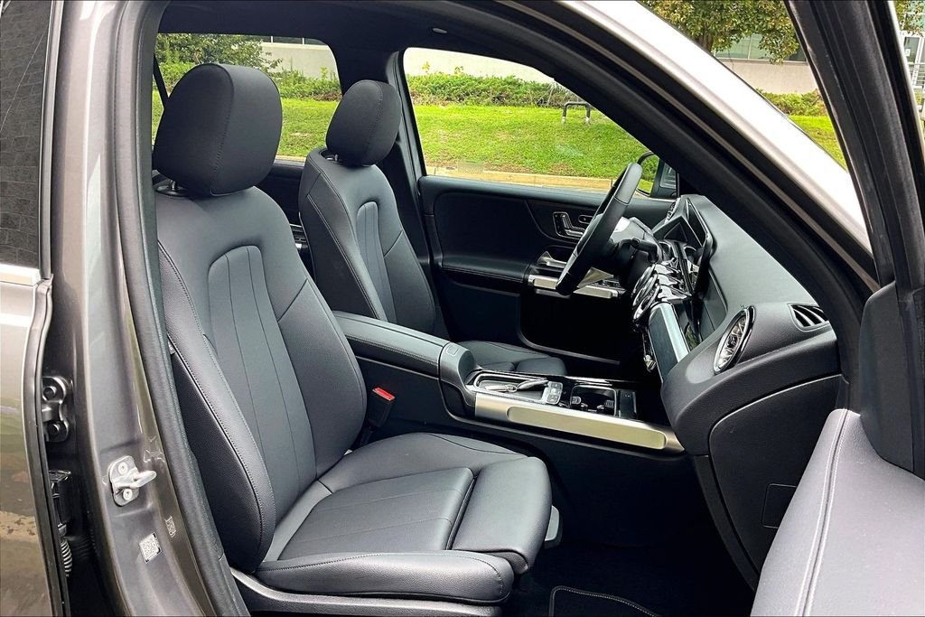 Used 2026 Gray Mercedes-Benz GLB 250 image 7