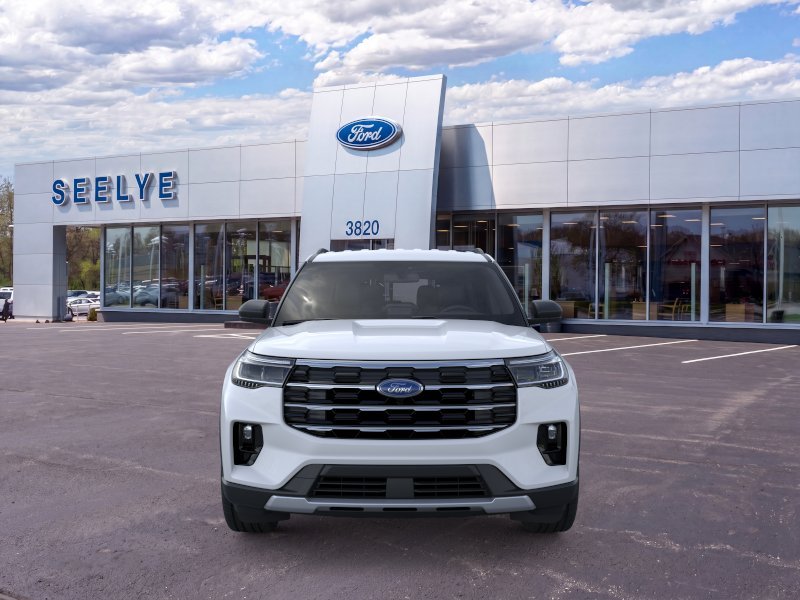 New 2026 Space White Metallic Ford Active image 7