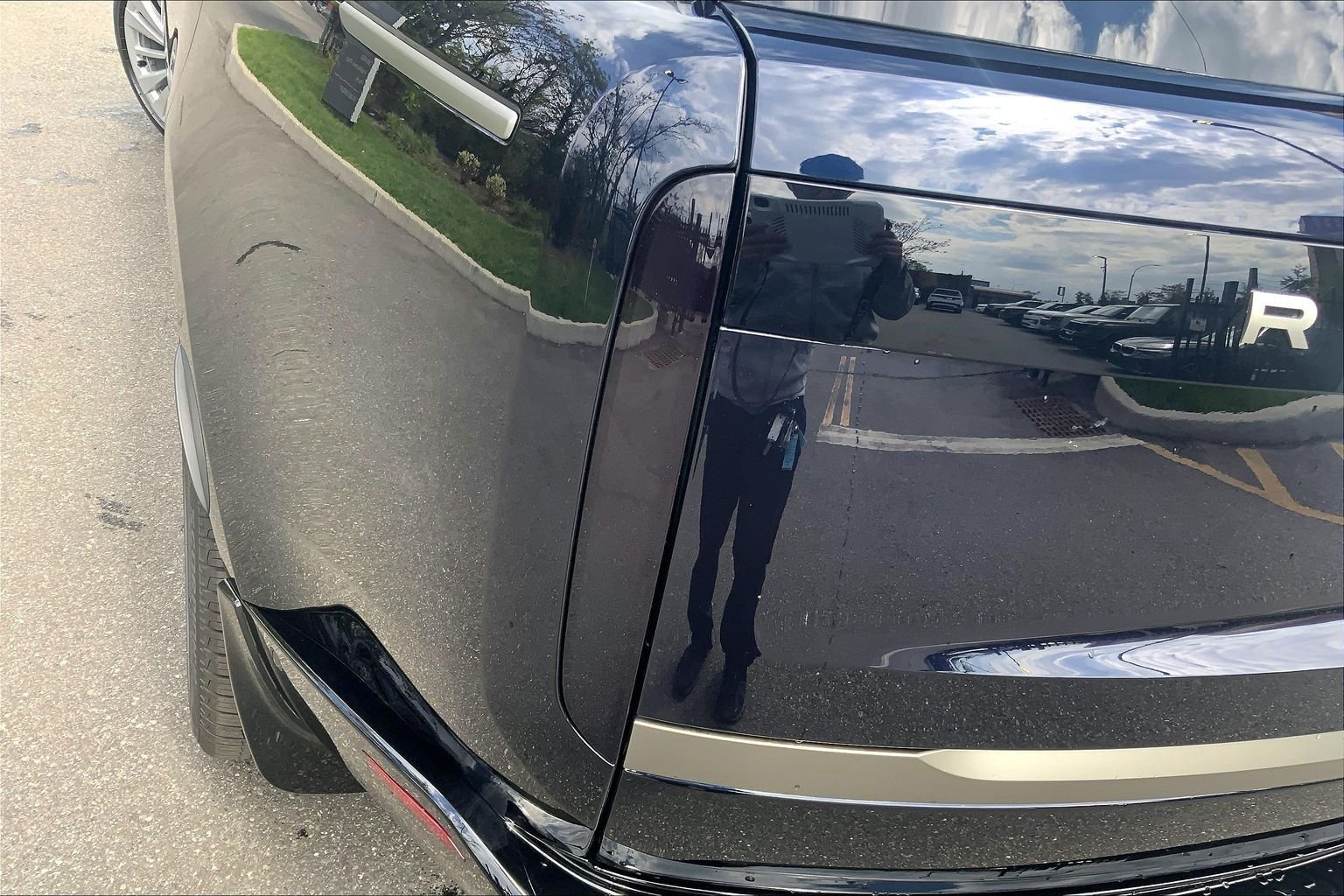 New 2026 Constellation Blue Ultra Metallic Gloss Land Rover SE 7 Seats image 14