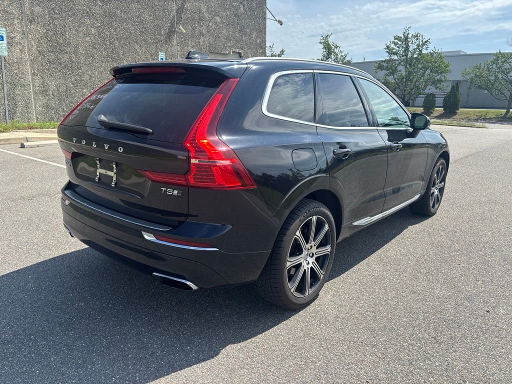 Used 2019 Black Volvo T5 Inscription image 7