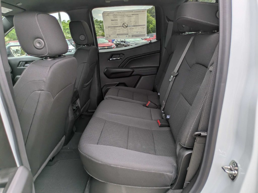 2026 Chevrolet Colorado LT - Photo 14