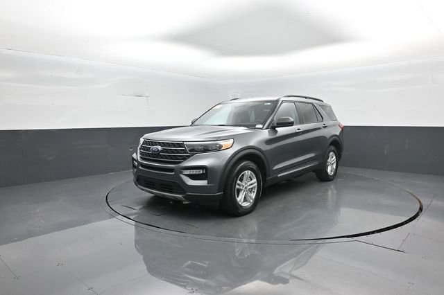 Used 2024 Gray Ford XLT image 4