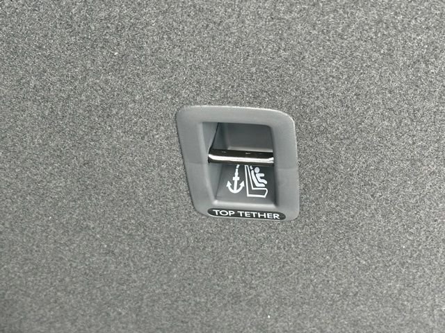 New 2026 Pyrite Silver Metallic Volkswagen 1.5T S image 19