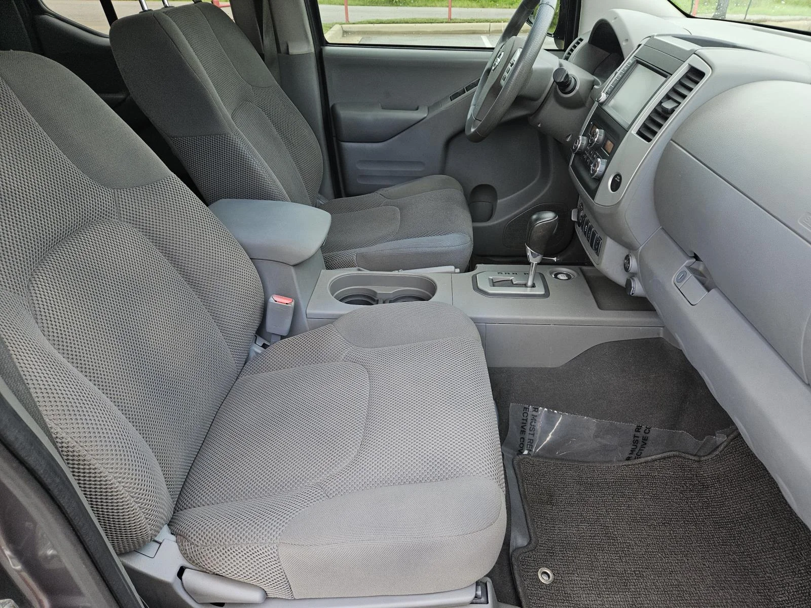 Used 2021 Gray Nissan Crew Cab 4x4 SV Auto image 29