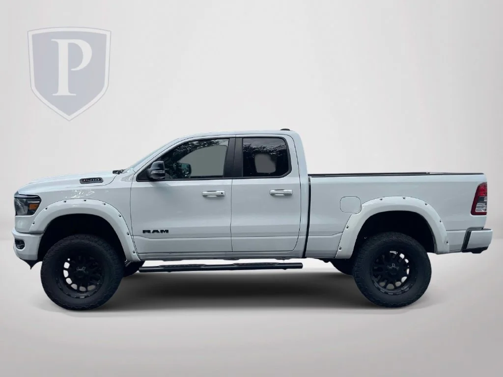 Used 2022 White Ram Big Horn/Lone Star image 5