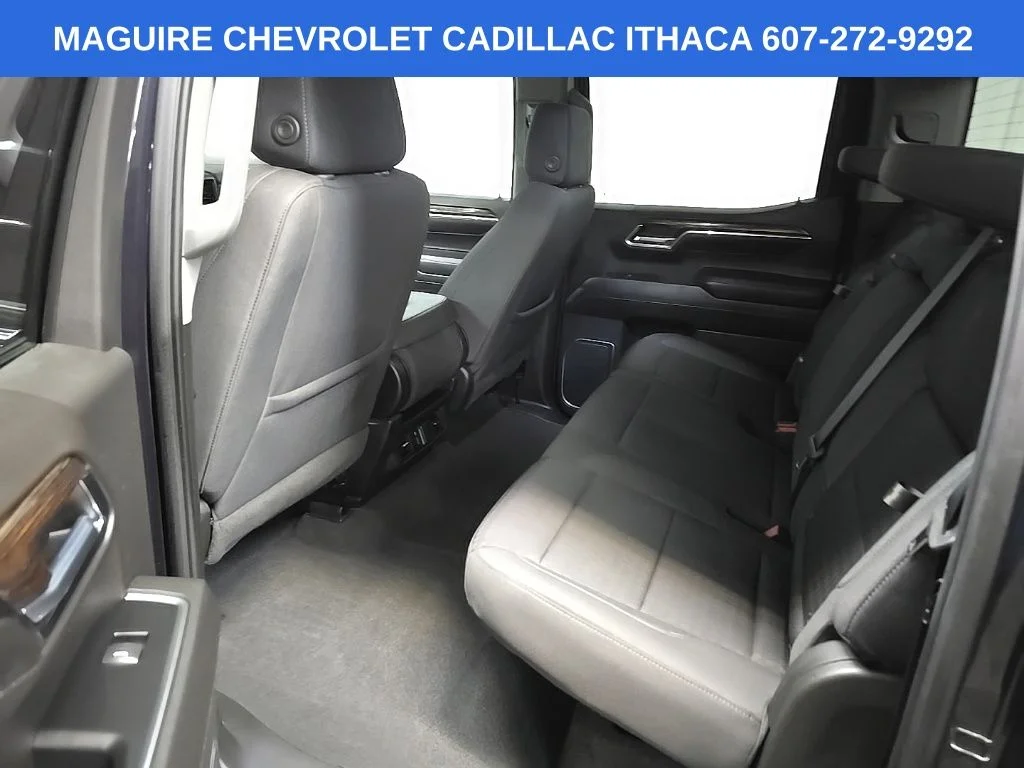 Used 2022 Silver GMC Elevation image 30