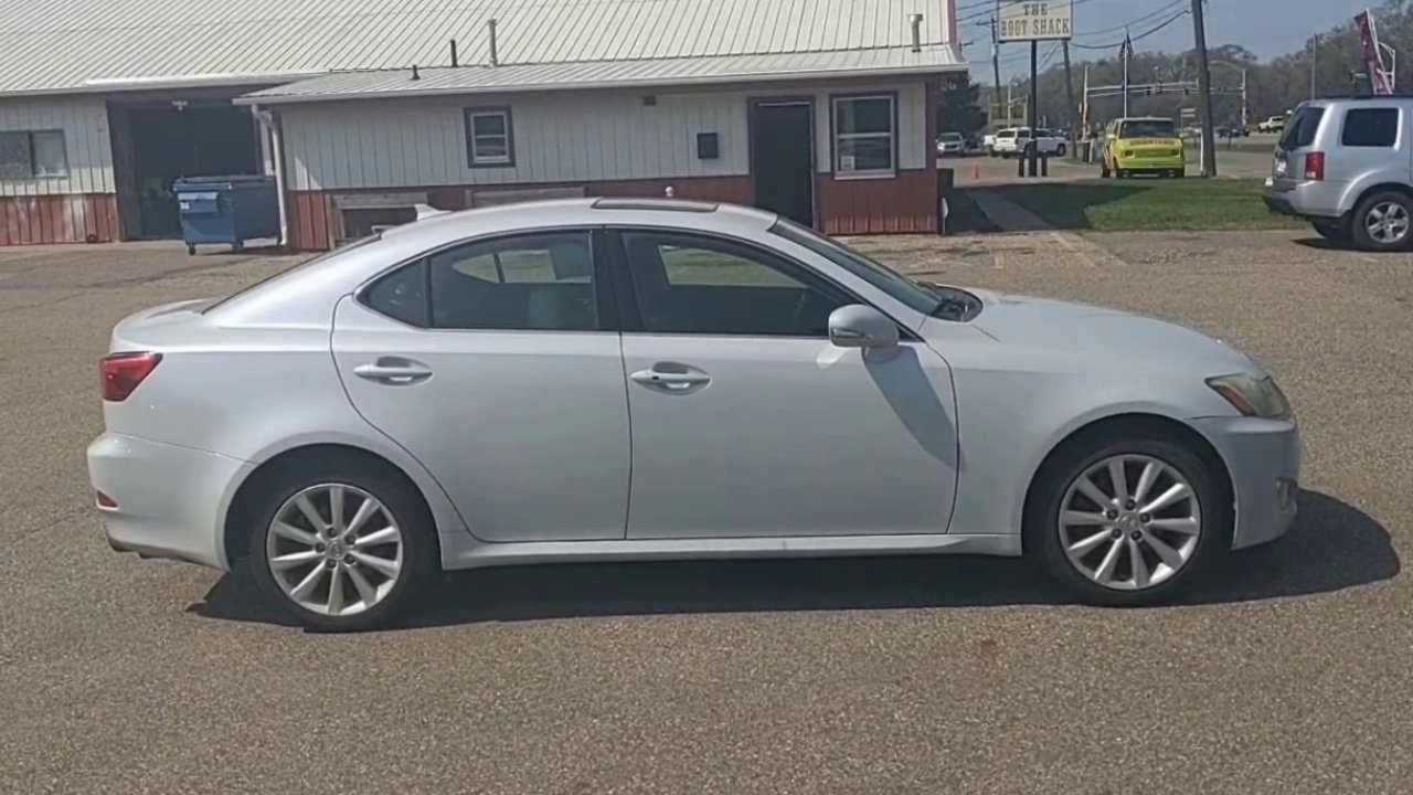 2010 Lexus IS 250 photo 2