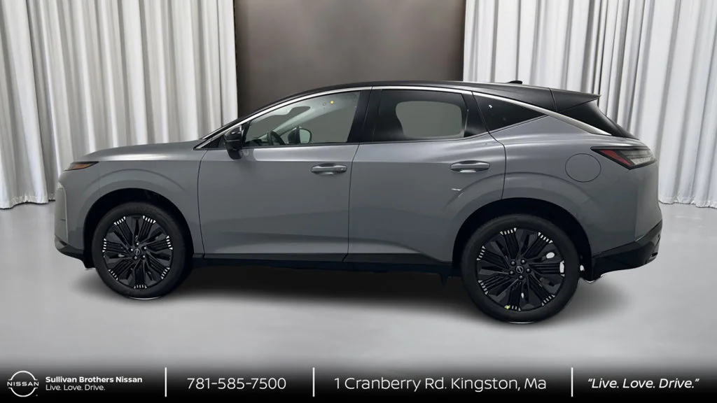New 2027 Gray Nissan Platinum image 8