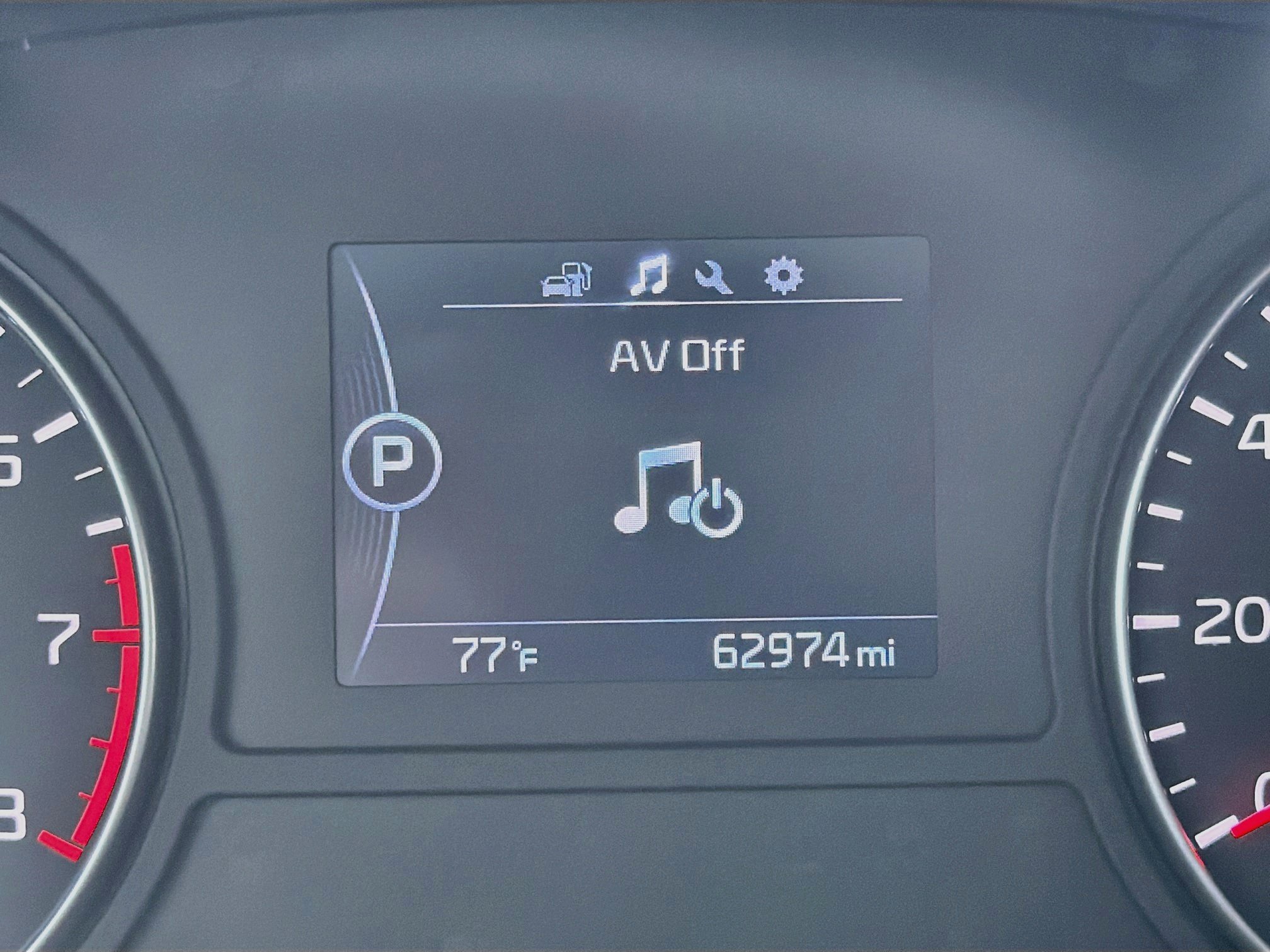 Used 2018 Sangria Kia LX image 35