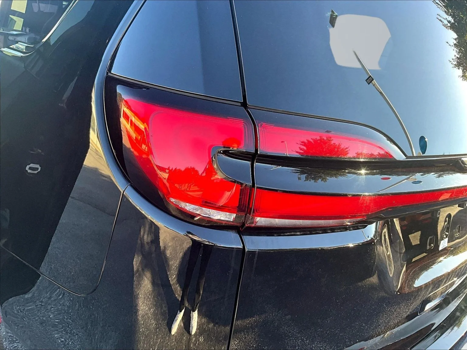 Used 2025 Black Chrysler Select image 32