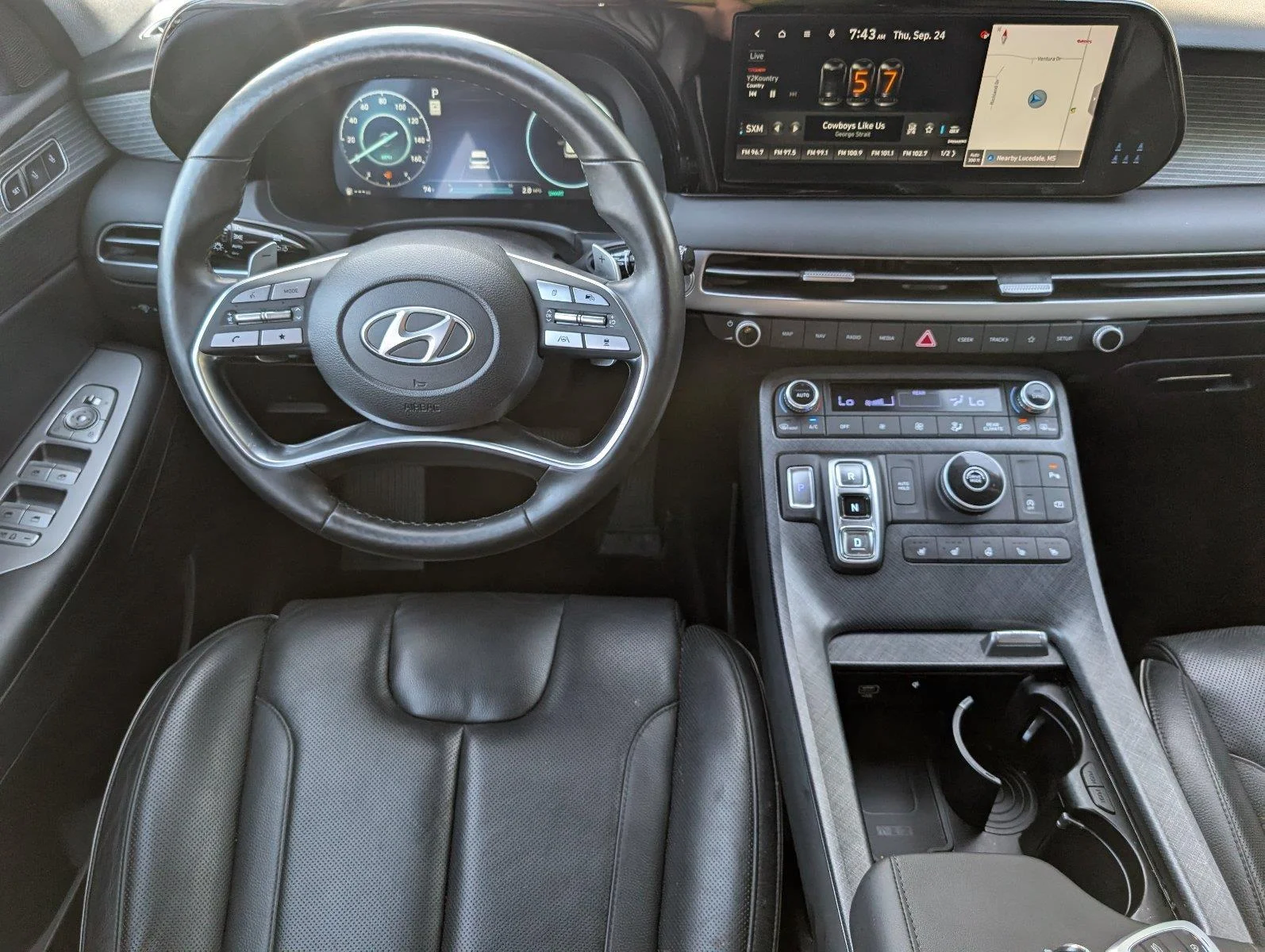 Used 2023 Abyss Black Pearl Hyundai Limited image 32
