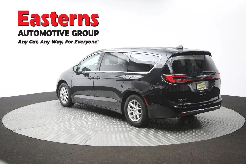 Used 2023 Black Chrysler Touring L image 66