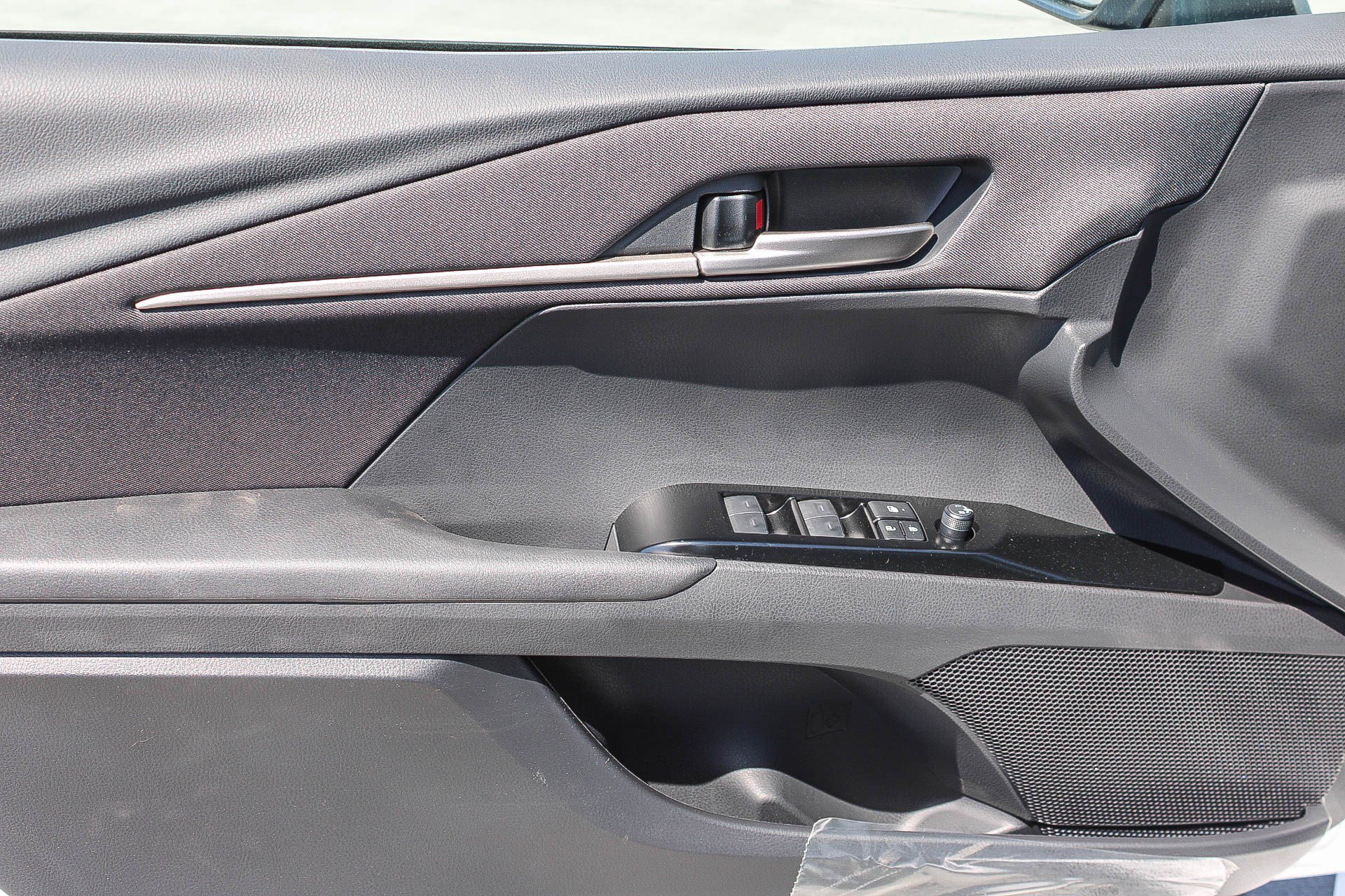 New 2026 Ice Cap Toyota  LE image 22