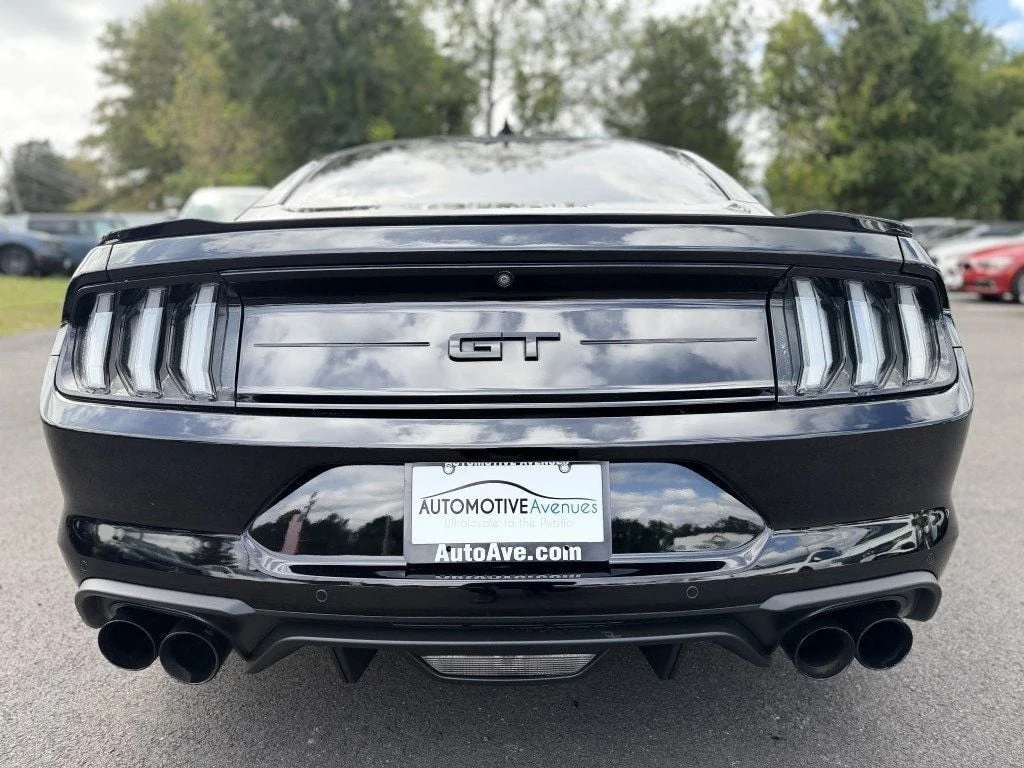 Used 2021 Shadow Black Ford GT Fastback w/ Black Accent Pkg, 10-Speed Auto & Remote Start image 4