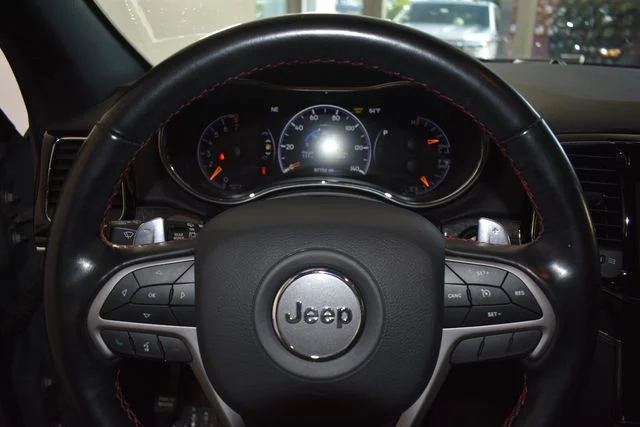 Used 2021 Gray Jeep Trailhawk image 32