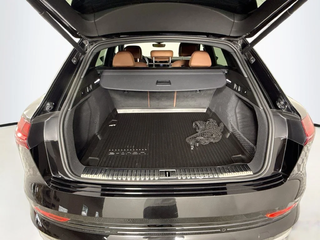 Used 2022 Mythos Black Metallic Audi Premium Plus image 26