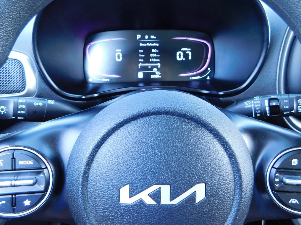 Used 2025 White Kia LX image 30