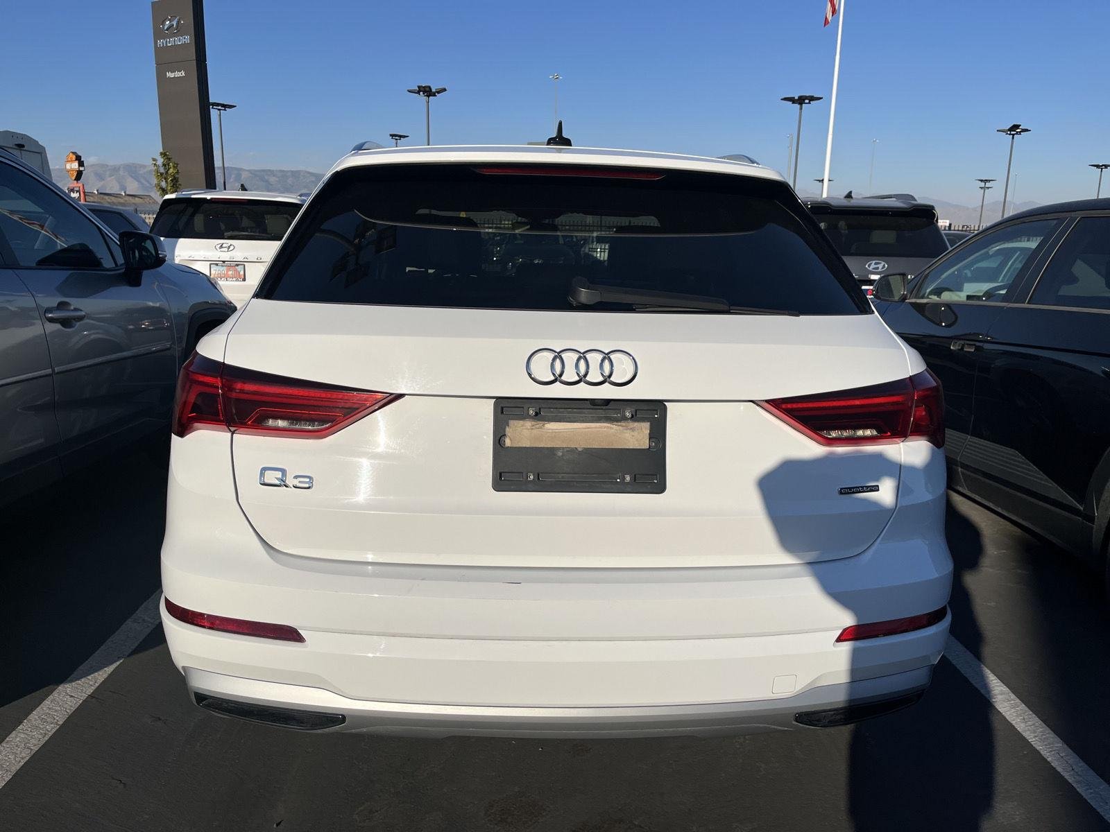 Used 2021 Mythos Black Metallic Audi Premium image 4