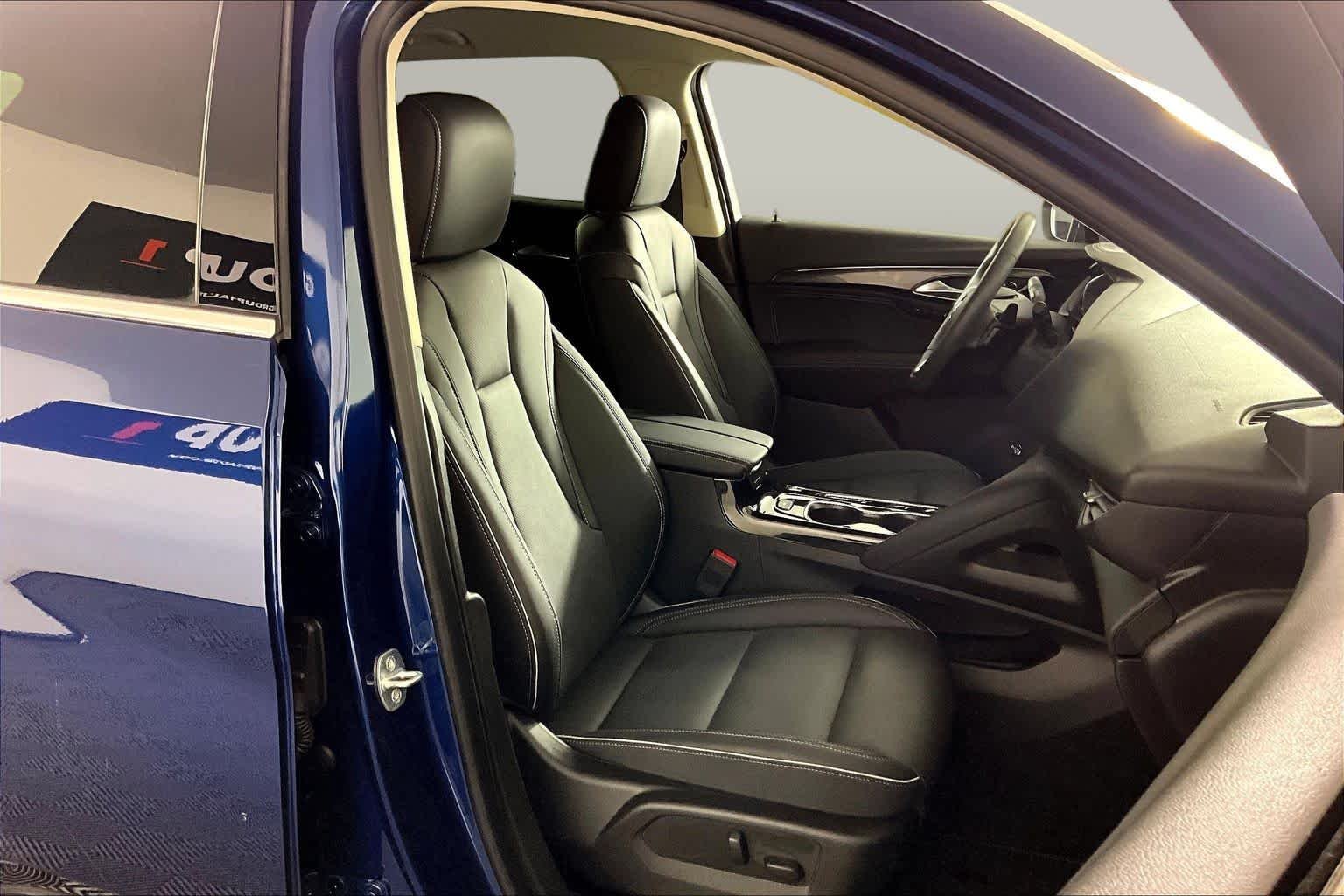 Used 2023 Sapphire Metallic Buick Essence image 9