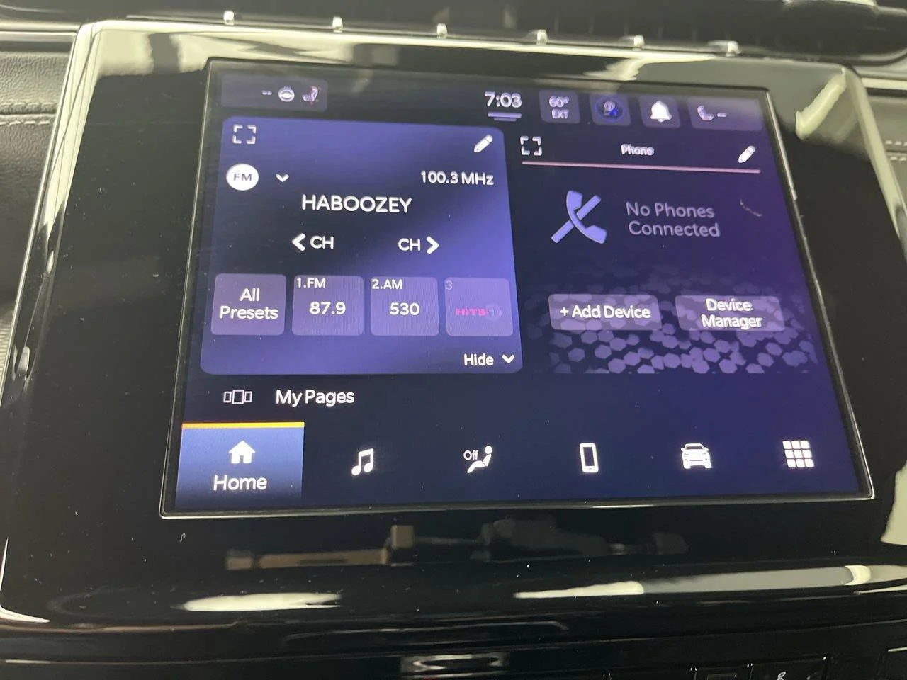 Used 2025 Silver Jeep Altitude X 4x4 image 23