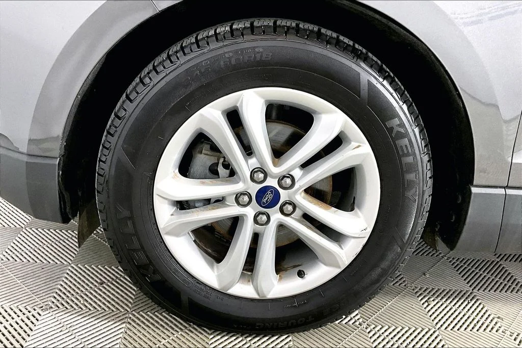 Certified Used 2020 Magnetic Ford SEL image 7