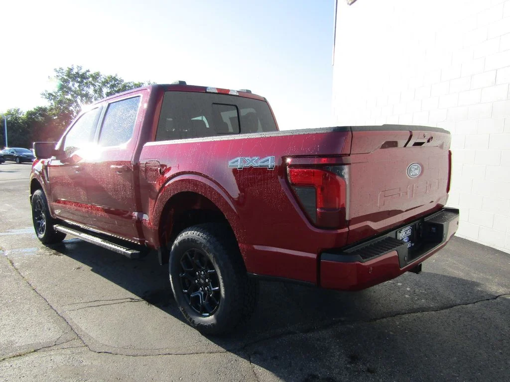 New 2026 Ruby Red Metallic Tinted Clearcoat Ford XLT image 9
