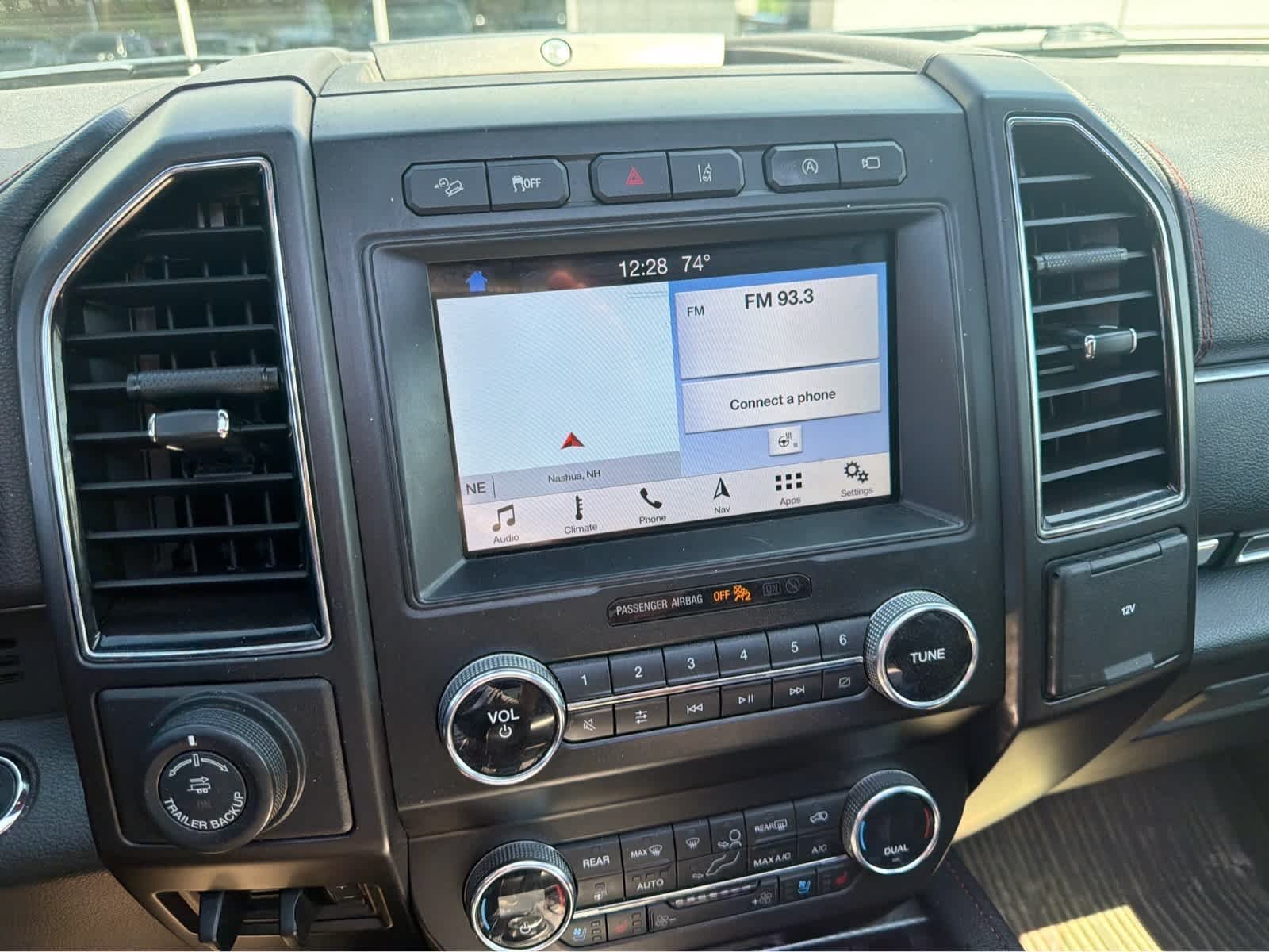 Used 2019 Magnetic Ford Limited image 3