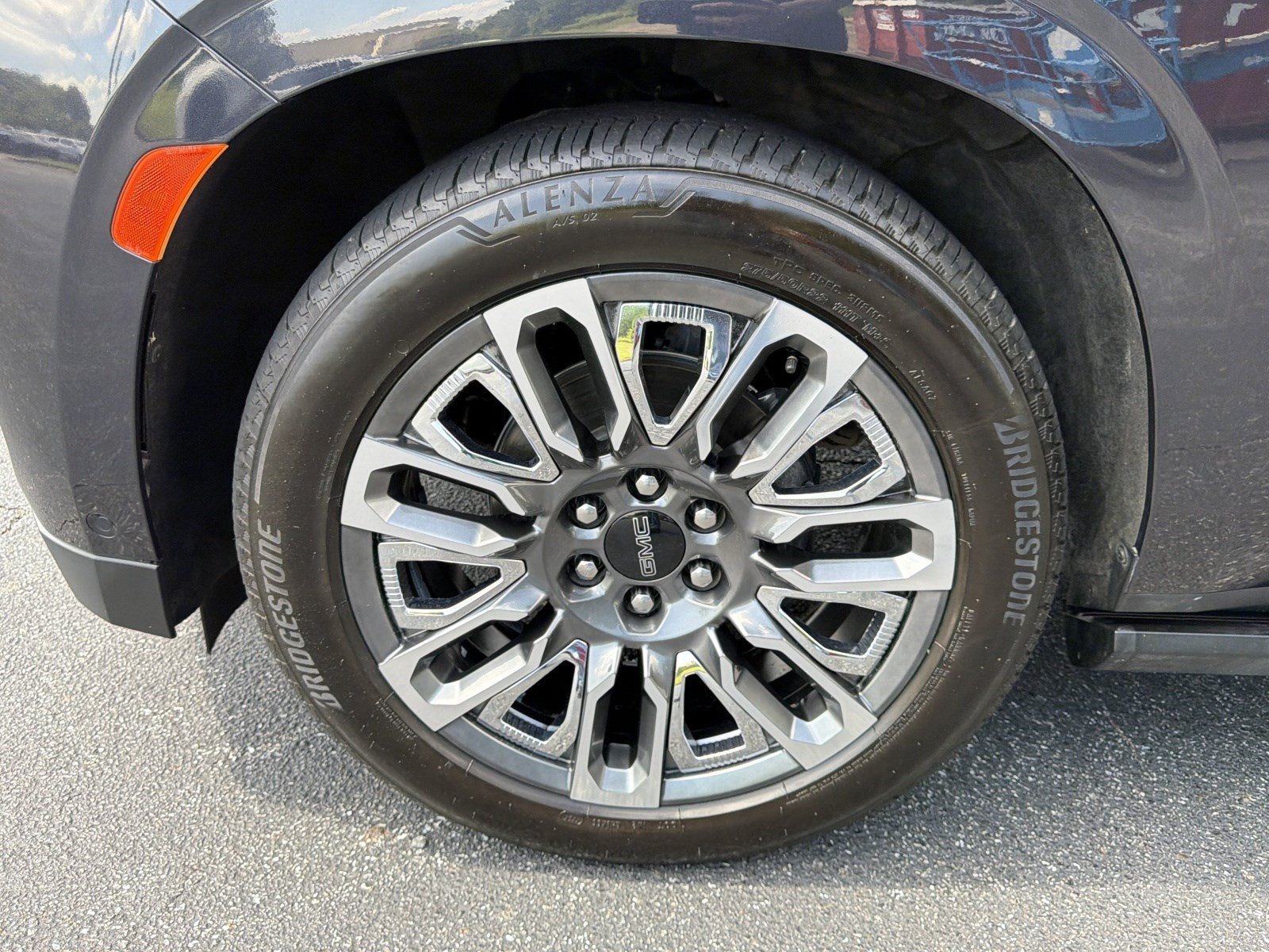2023 GMC Yukon Denali Ultimate - Photo 11