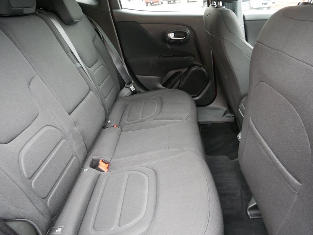 Certified Used 2020 Red Jeep Latitude image 11