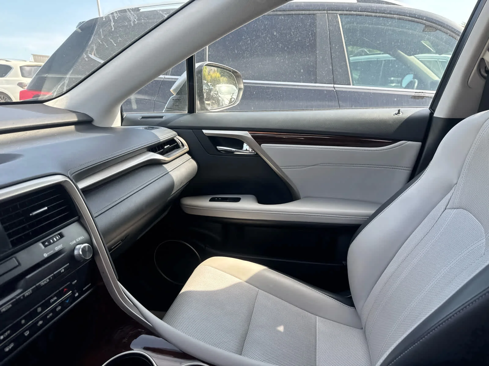 Certified Used 2019 Atomic Silver Lexus  image 15